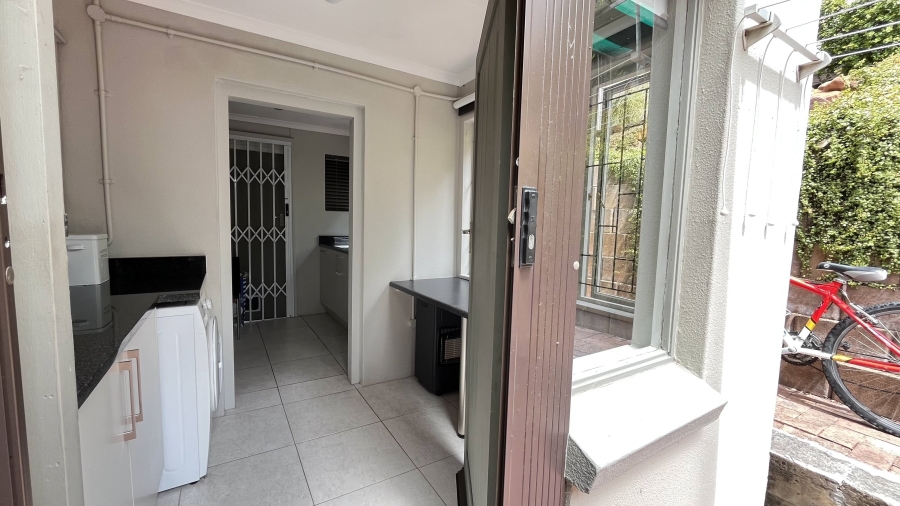 3 Bedroom Property for Sale in Glencairn Western Cape